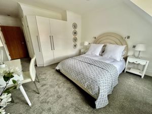 Photo 60- click for photo gallery